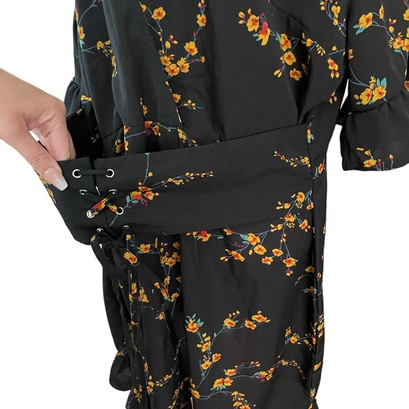 Pretty Little Thing US 18 Sheath Dress Black Floral Surplice Vneck Mini - Picture 8 of 11